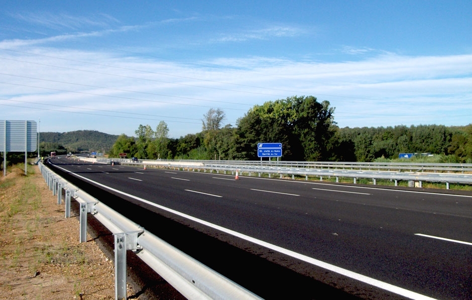 Widening of the C-66 road