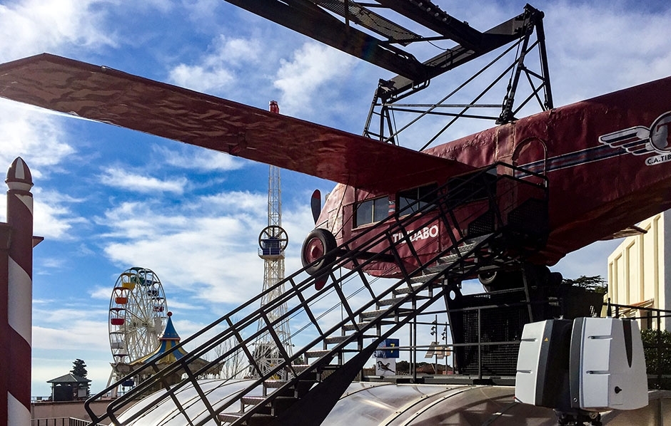 Escanejat avió del parc d'atraccions del Tibidabo...